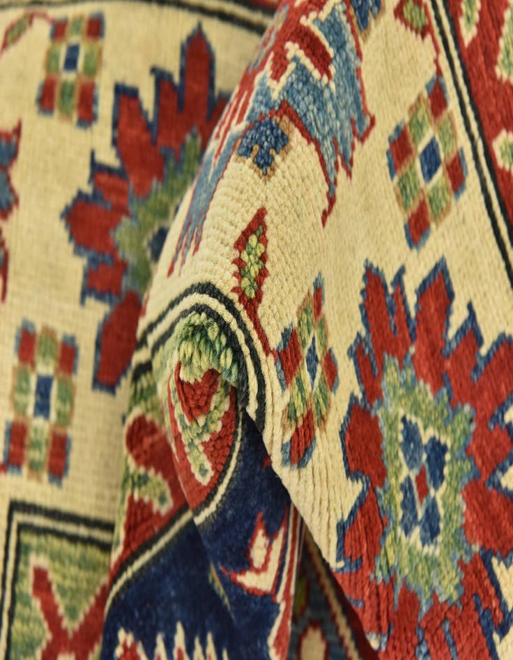 Detail image of 6' 6 x 9' 9  Hand Knotted Kazak Rug
