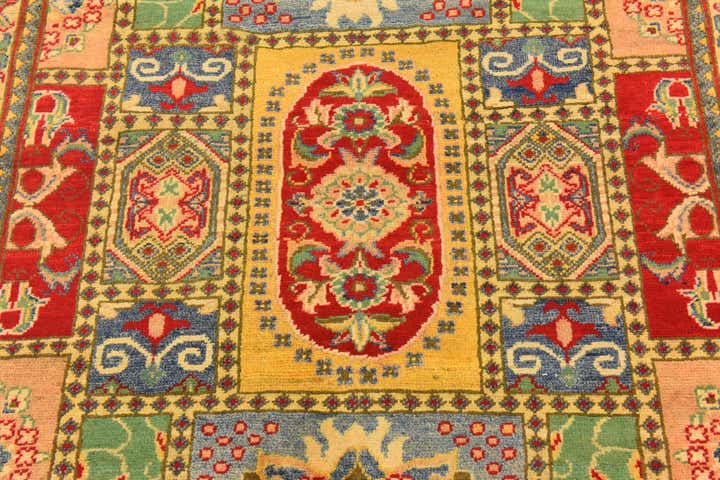 4' 3 x 6' 3 Hand Knotted Kazak Rug