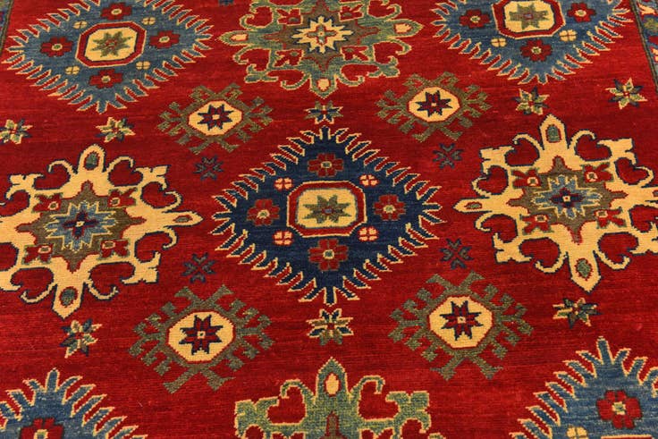 Detail image of 6' 7 x 8' 9 Hand Knotted Kazak Rug