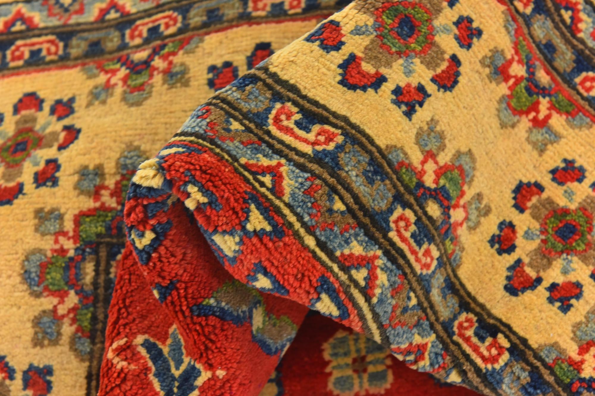 5' 8 x 9' 1 Hand Knotted Kazak Rug