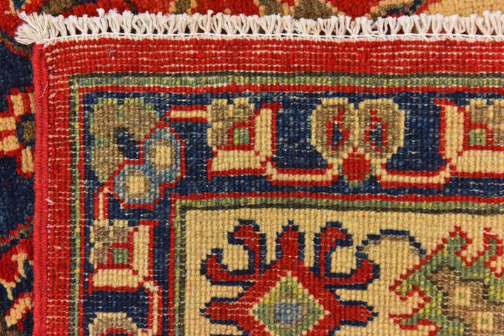 6' x 9' 1 Hand Knotted Kazak Rug