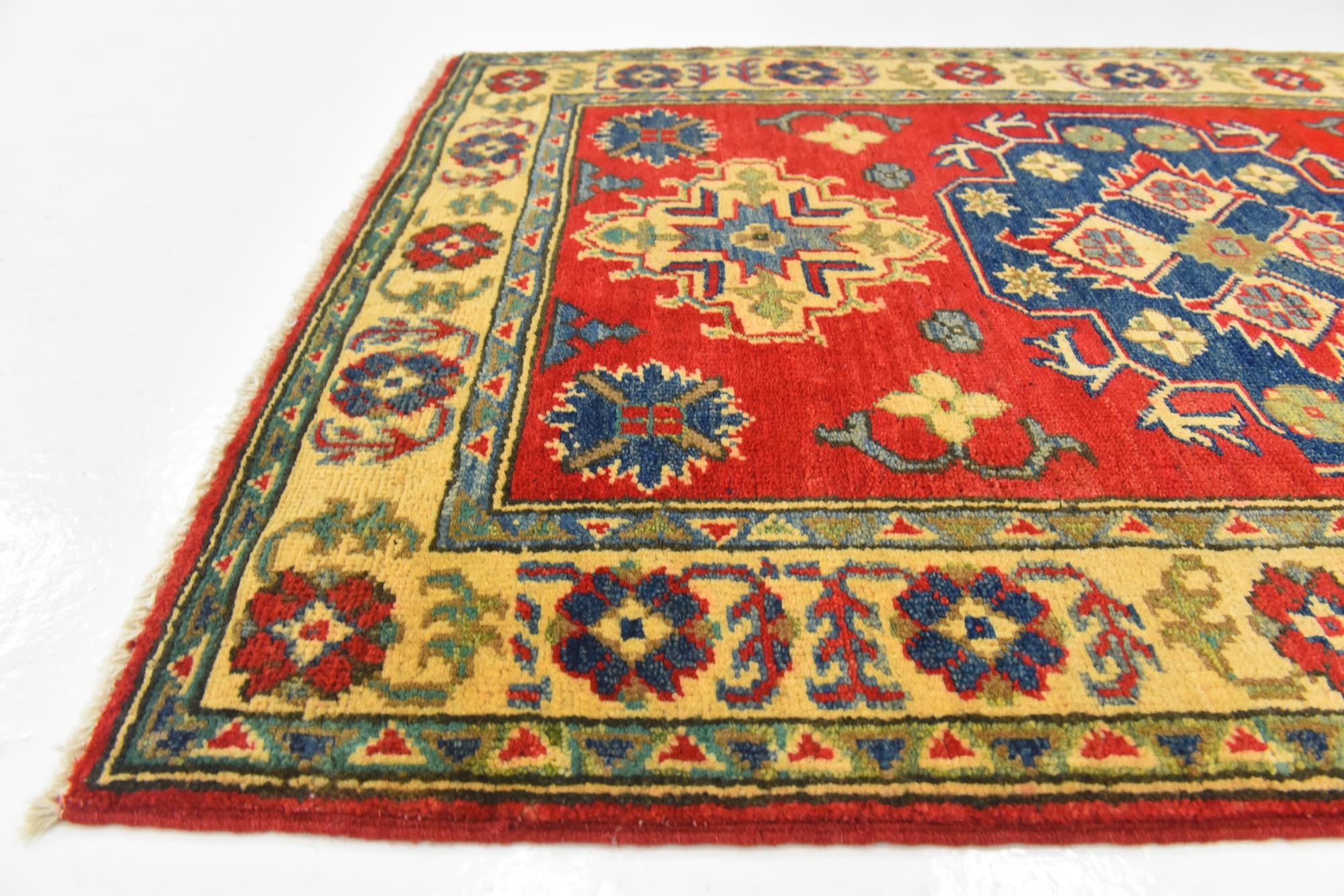 2' 8 x 4' Hand Knotted Kazak Rug