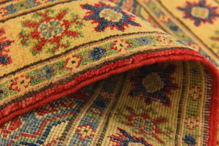 2' 7 x 4' 1 Hand Knotted Kazak Rug