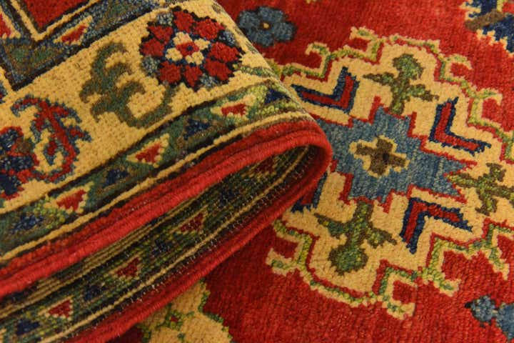 2' 7 x 4' 1 Hand Knotted Kazak Rug