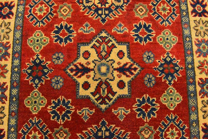 2' 8 x 4' 3 Hand Knotted Kazak Rug