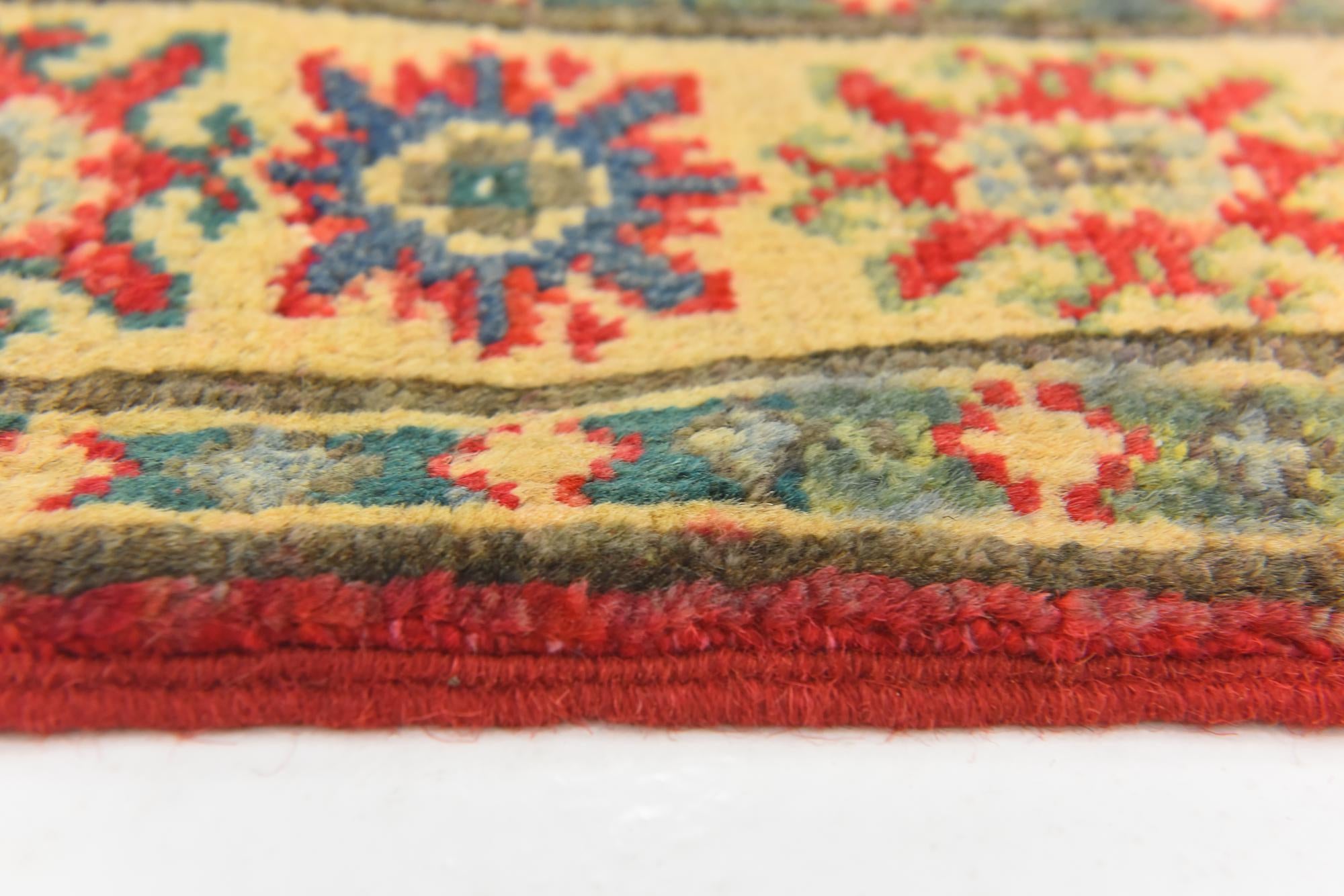 2' 7 x 4' 1 Hand Knotted Kazak Rug