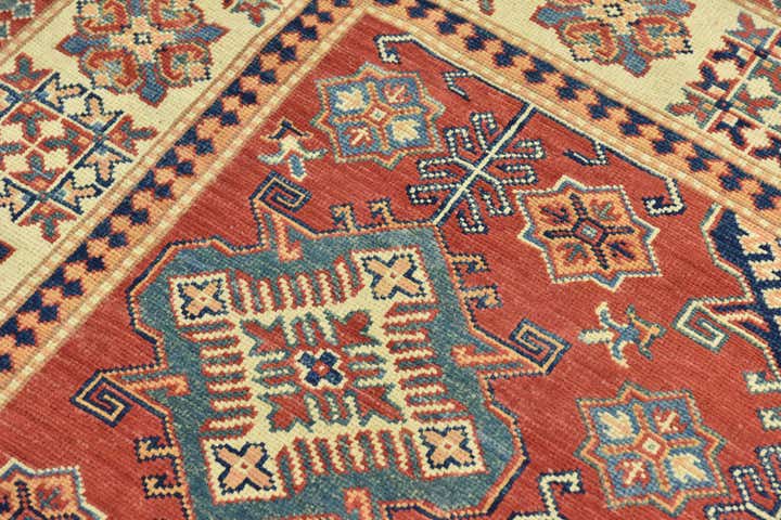 5' 10 x 8' 9 Hand Knotted Kazak Rug