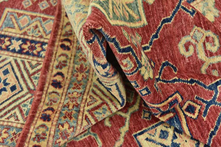 6' 8 x 9' 8 Hand Knotted Kazak Oriental Rug