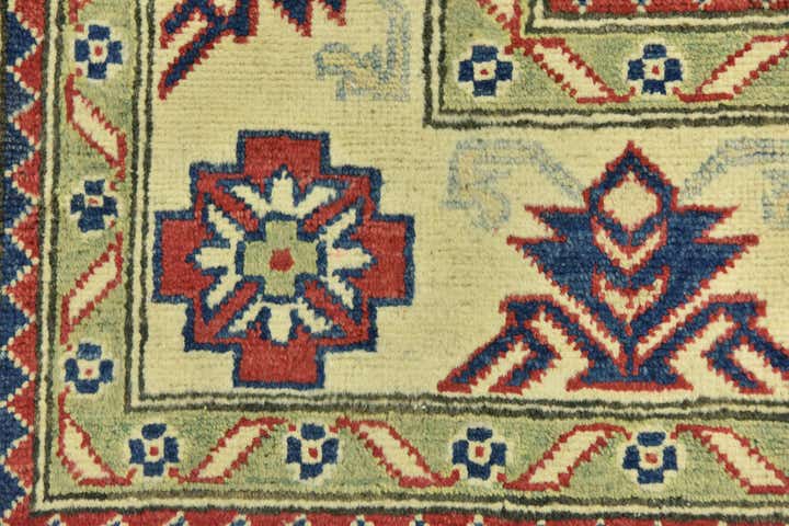 6' 8 x 9' 8 Hand Knotted Kazak Rug