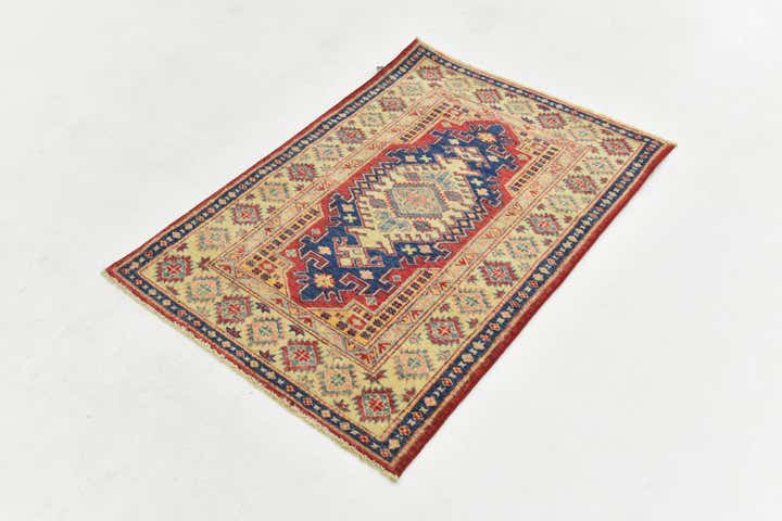 2' 9 x 4' Hand Knotted Kazak Oriental Rug