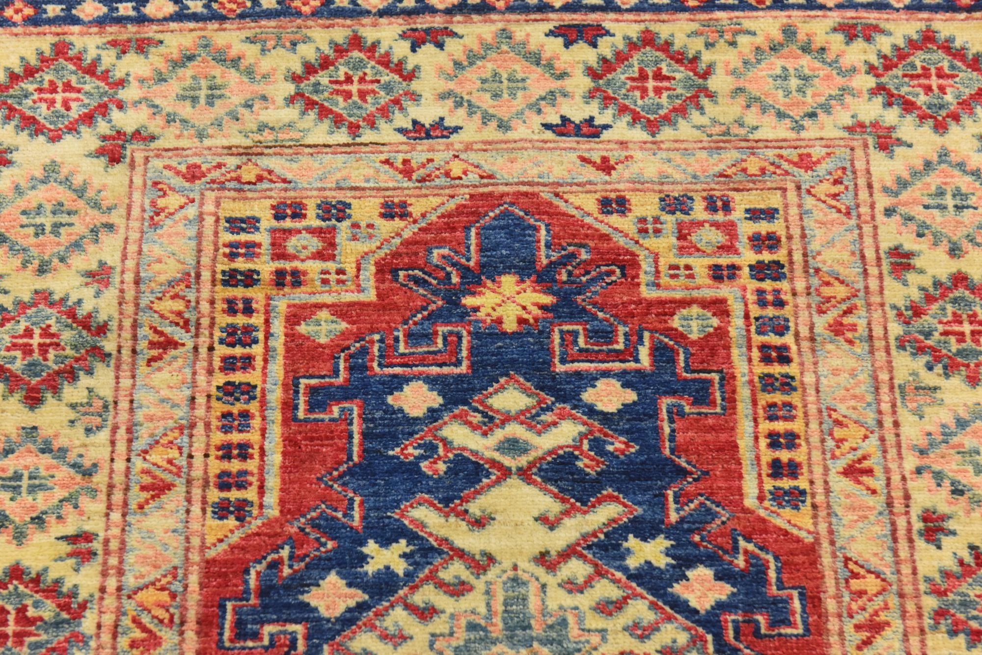 2' 9 x 4' Hand Knotted Kazak Oriental Rug