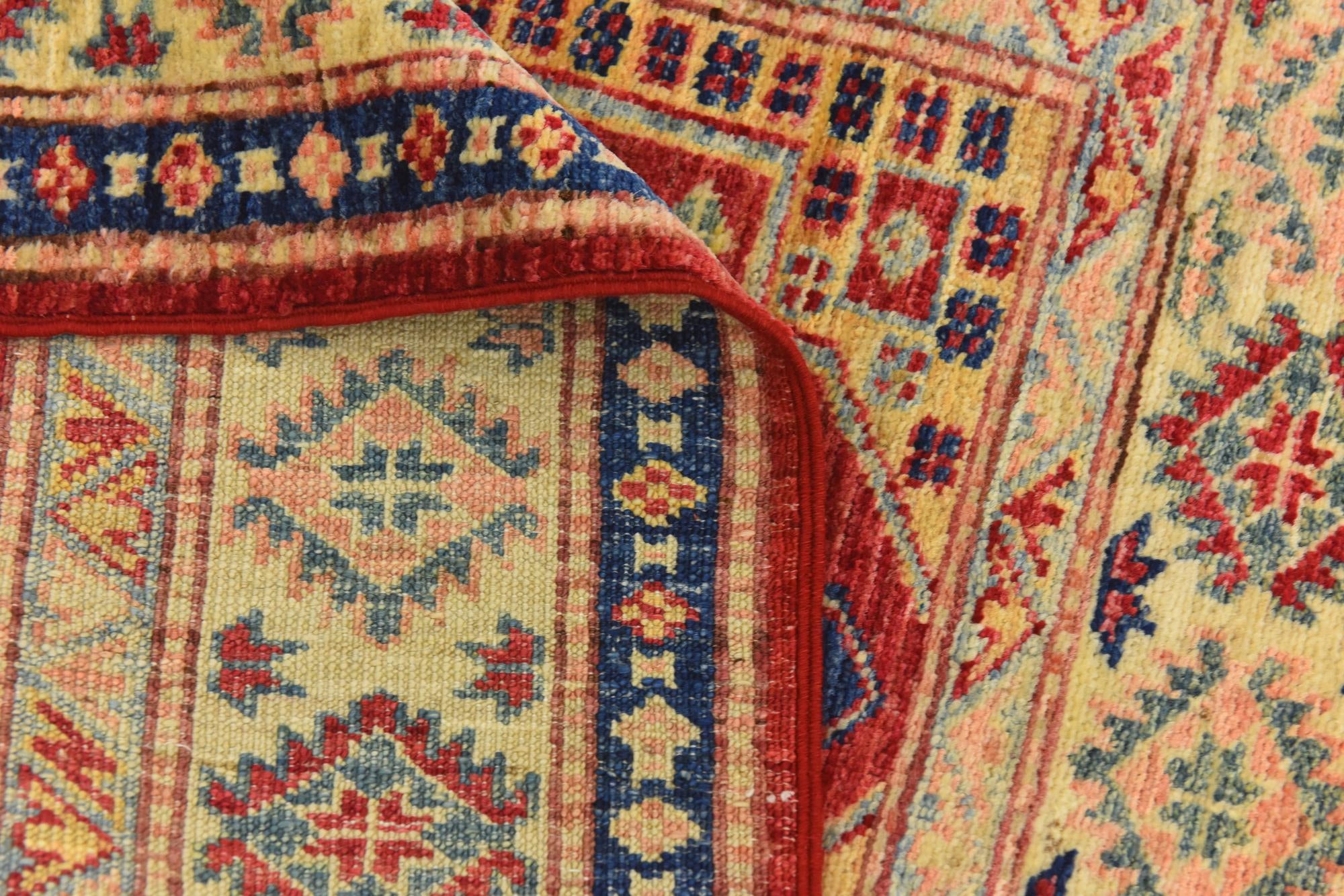 2' 9 x 4' Hand Knotted Kazak Oriental Rug