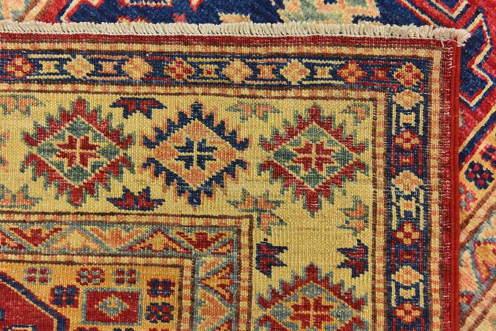 2' 8 x 4' Hand Knotted Kazak Rug