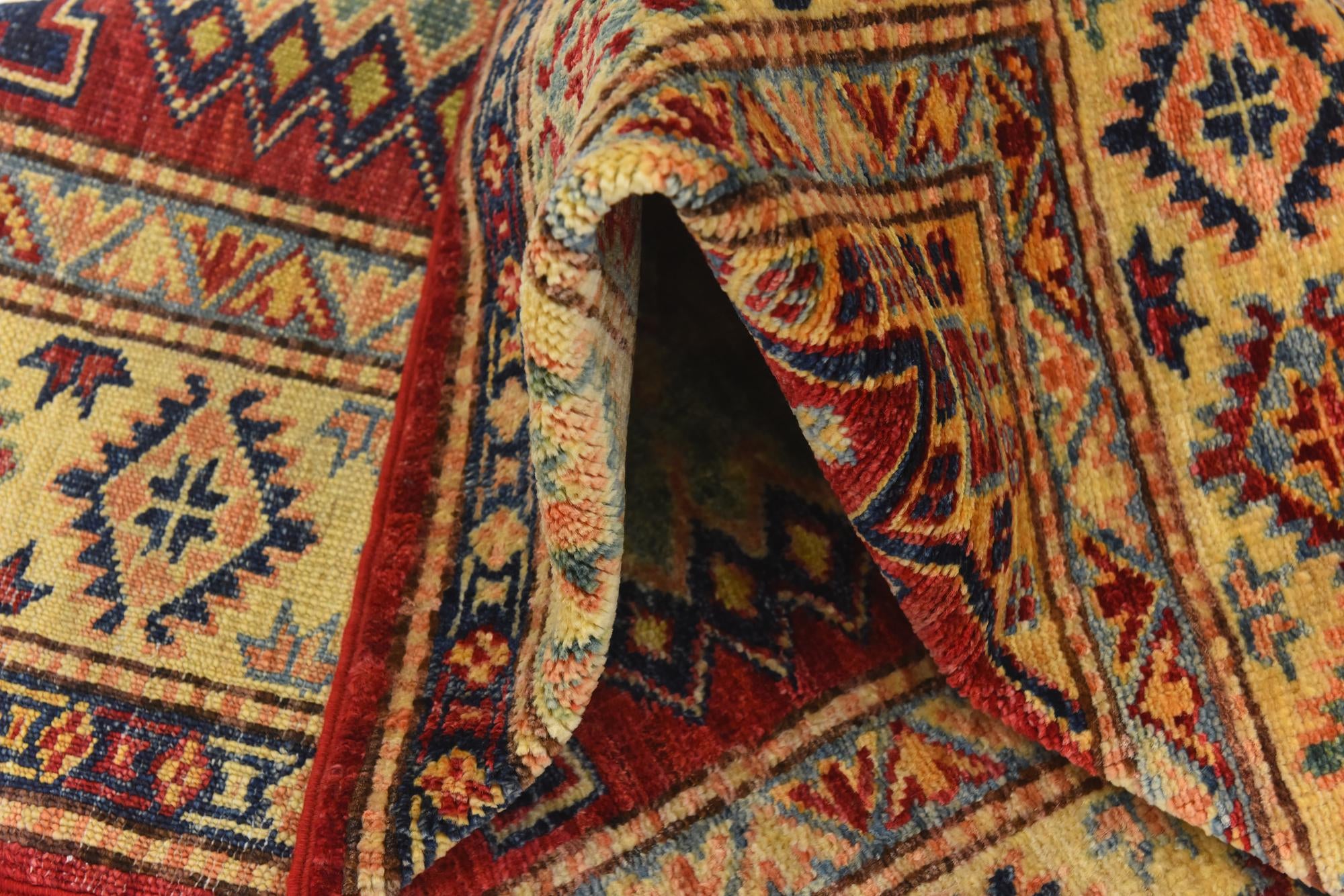 2' 10 x 4' 2 Hand Knotted Kazak Oriental Rug