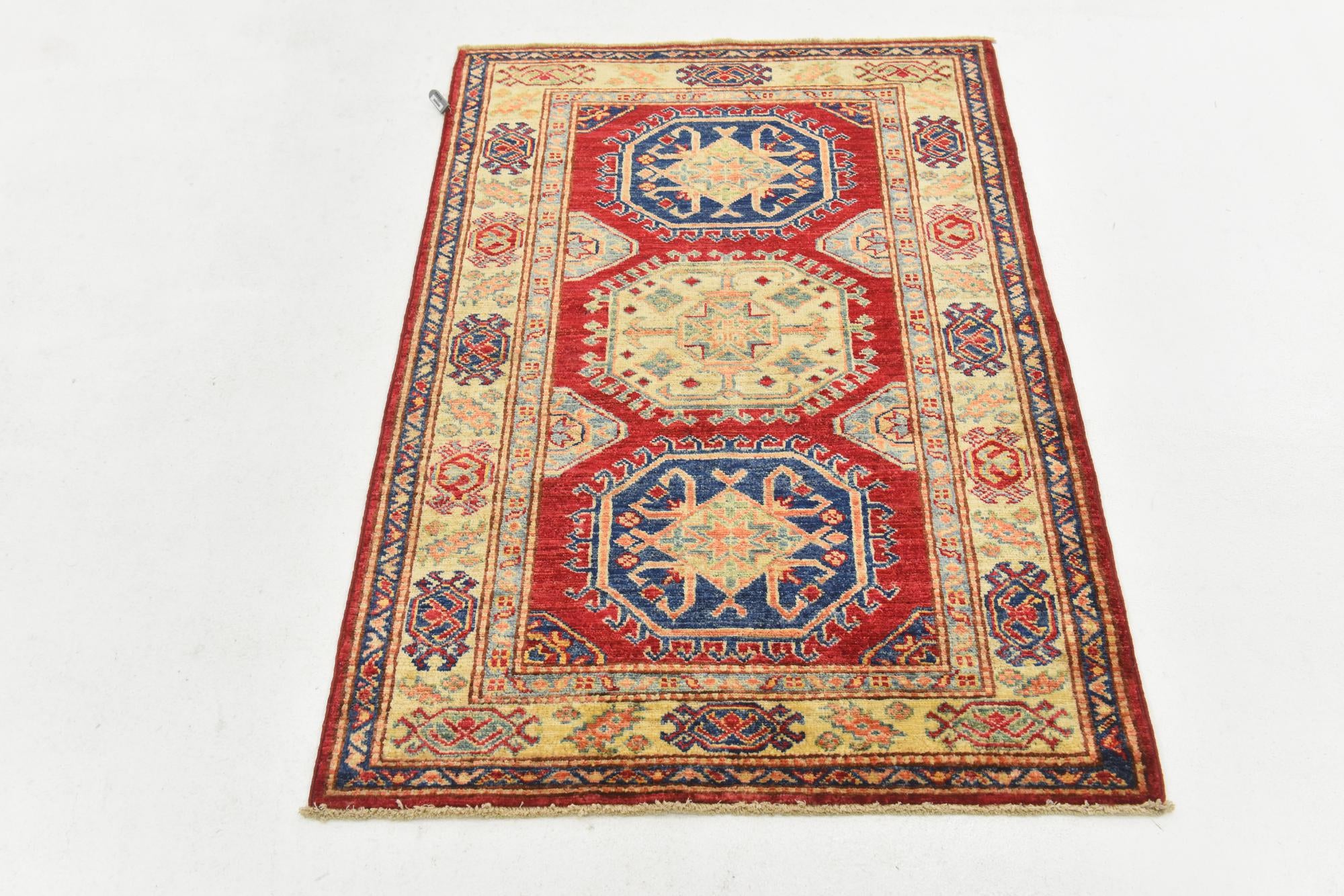 2' 9 x 4' Hand Knotted Kazak Rug