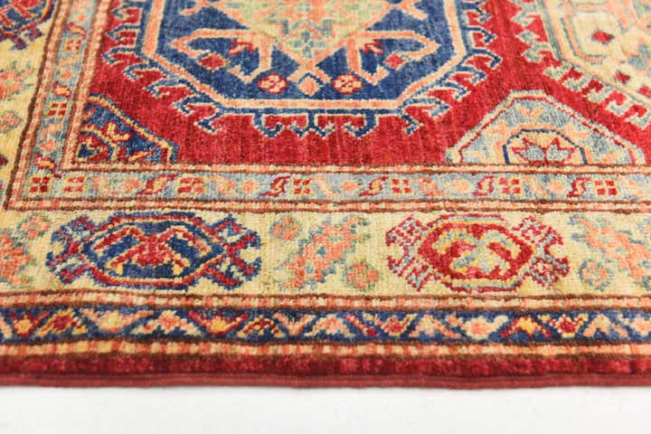 2' 9 x 4' Hand Knotted Kazak Rug