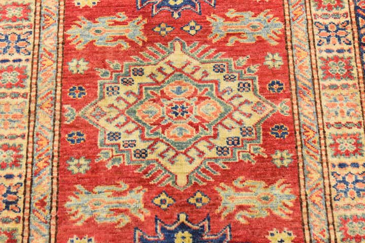 2' 8 x 4' Hand Knotted Kazak Oriental Rug