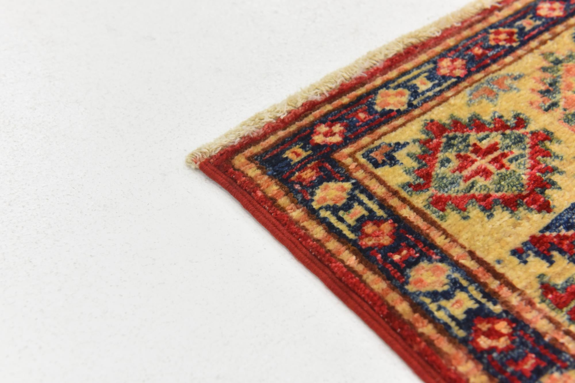 2' 8 x 4' Hand Knotted Kazak Oriental Rug