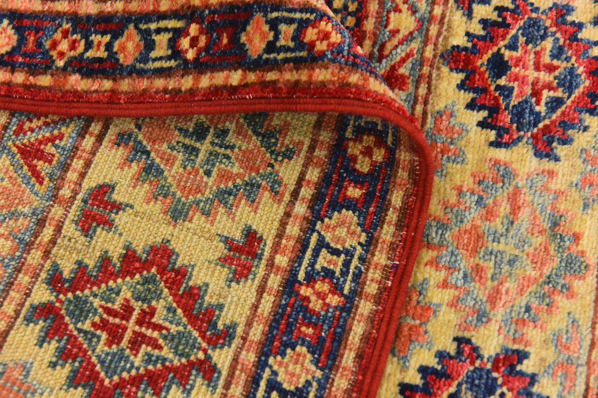2' 8 x 4' Hand Knotted Kazak Oriental Rug