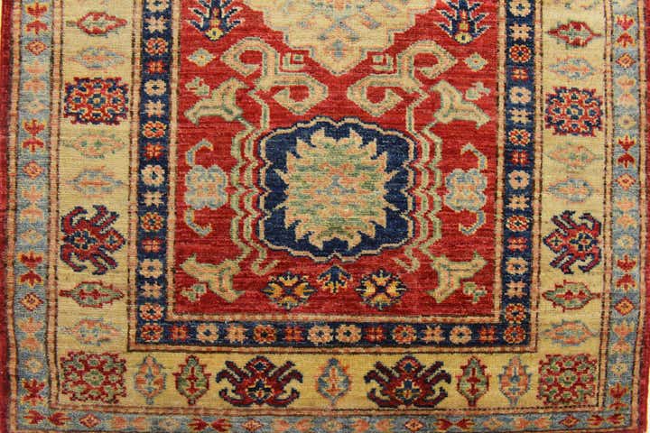 2' 9 x 3' 10 Hand Knotted Kazak Oriental Rug