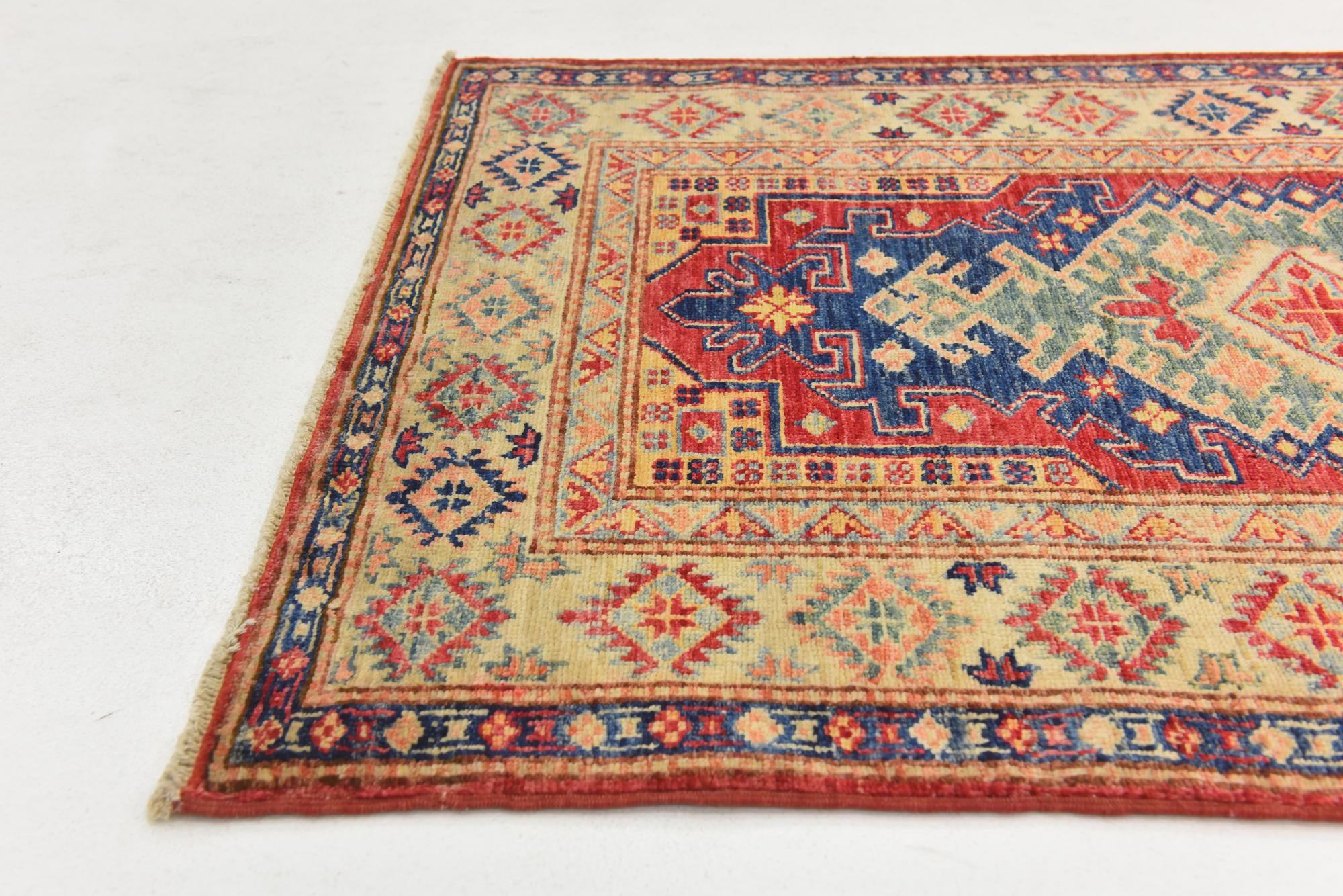 2' 10 x 4' 1 Hand Knotted Kazak Oriental Rug