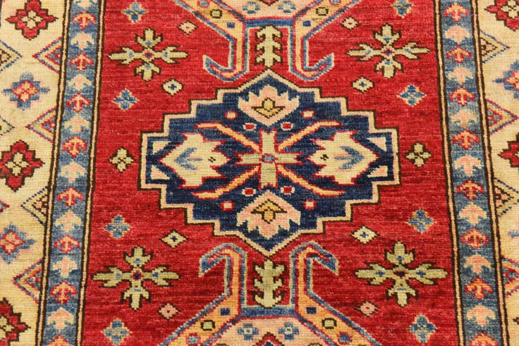 Detail image of 2' 7 x 3' 9 Hand Knotted Kazak Oriental Rug