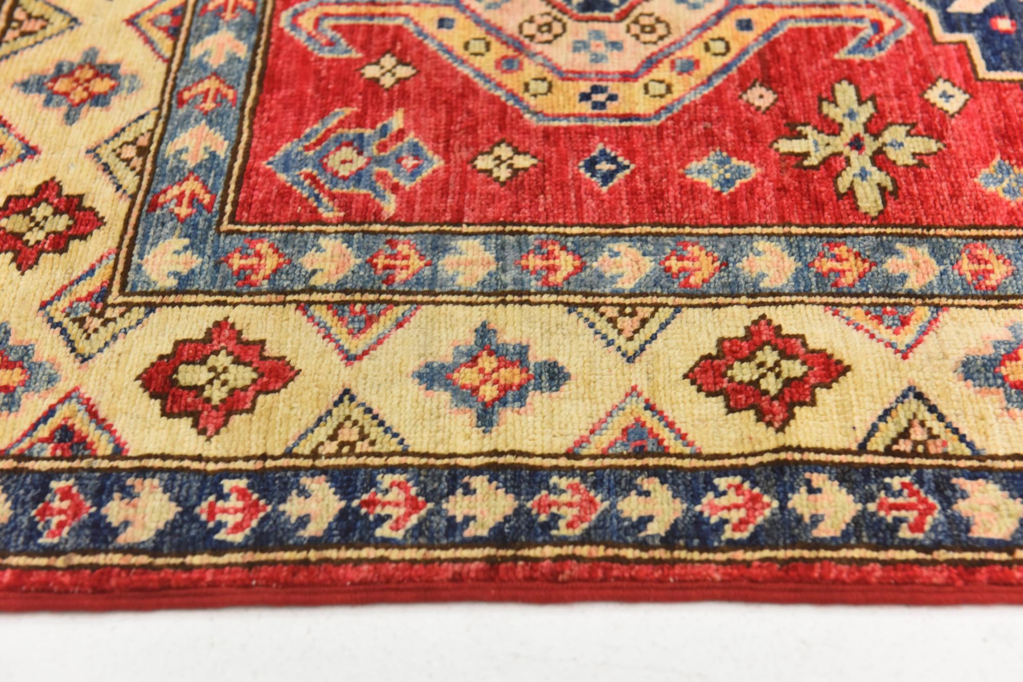 2' 7 x 3' 9 Hand Knotted Kazak Oriental Rug