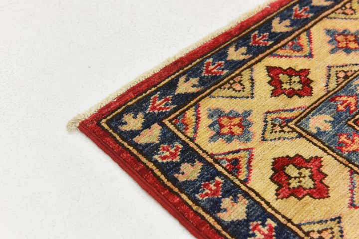 2' 7 x 3' 9 Hand Knotted Kazak Oriental Rug