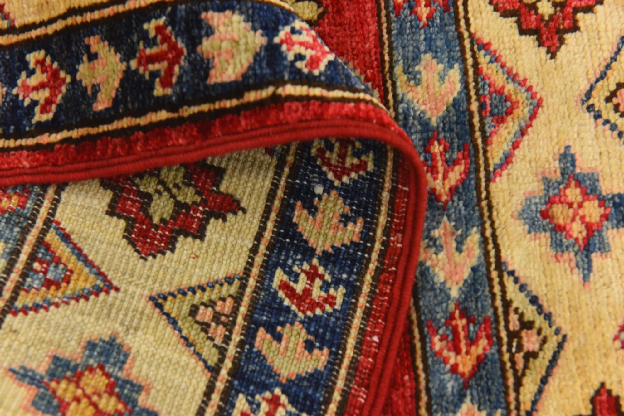 2' 7 x 3' 9 Hand Knotted Kazak Oriental Rug