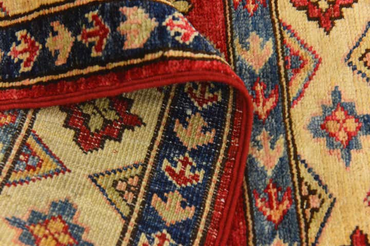 2' 7 x 3' 9 Hand Knotted Kazak Oriental Rug
