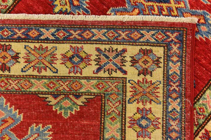 2' 9 x 4' Hand Knotted Kazak Oriental Rug