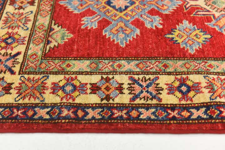 2' 9 x 4' Hand Knotted Kazak Oriental Rug