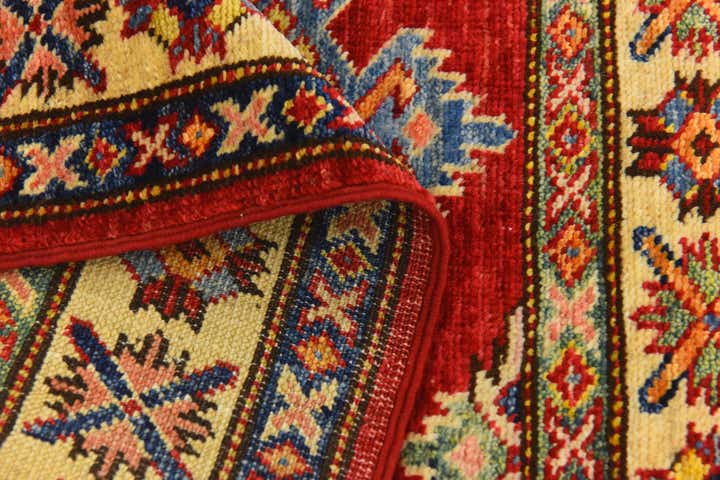 2' 9 x 4' Hand Knotted Kazak Oriental Rug