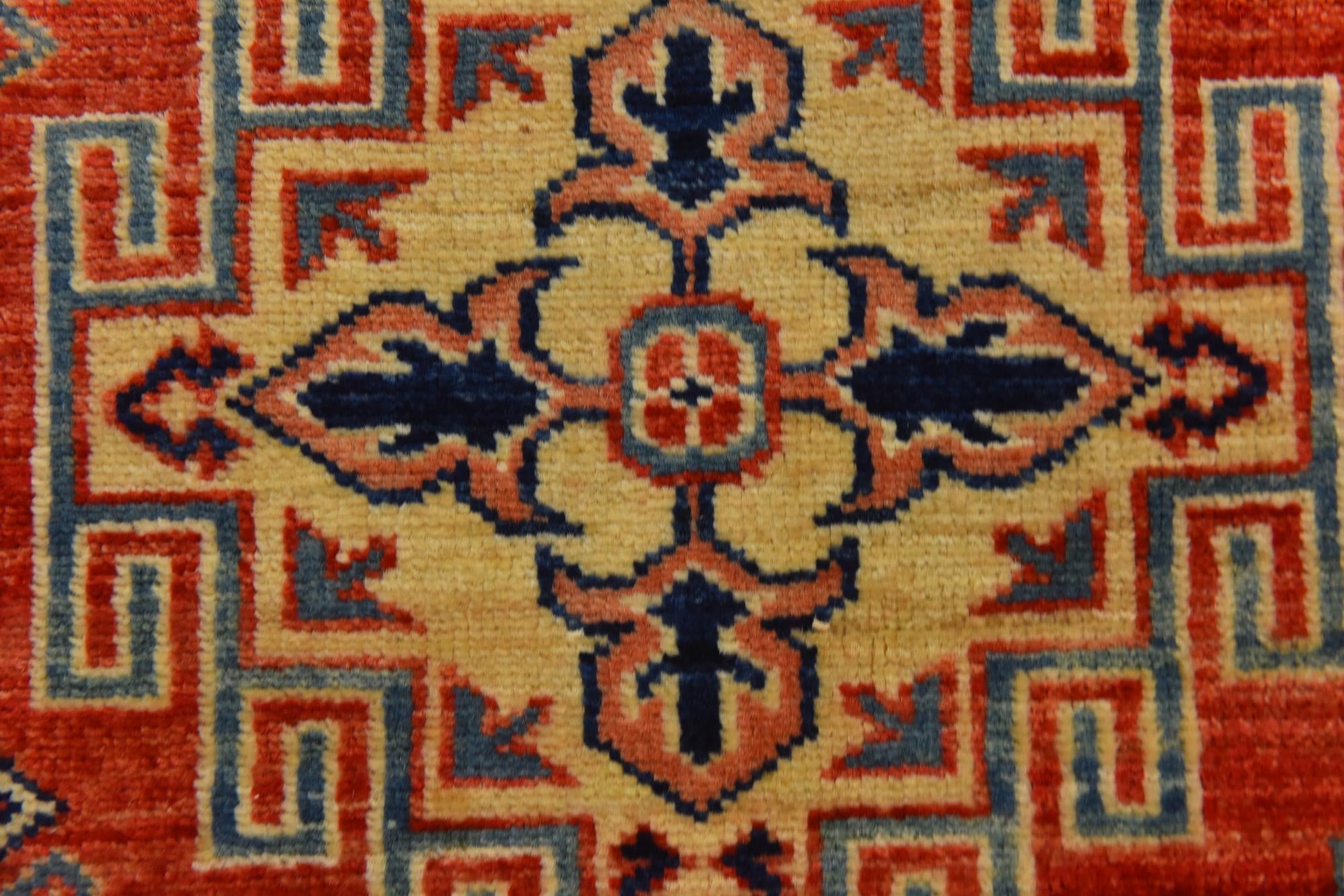 170cm x 235cm anudado a mano Kazak Alfombra Oriental