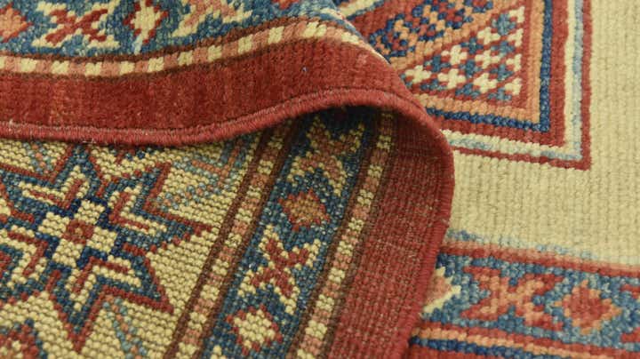 4' 9 x 6' 5 Hand Knotted Kazak Rug