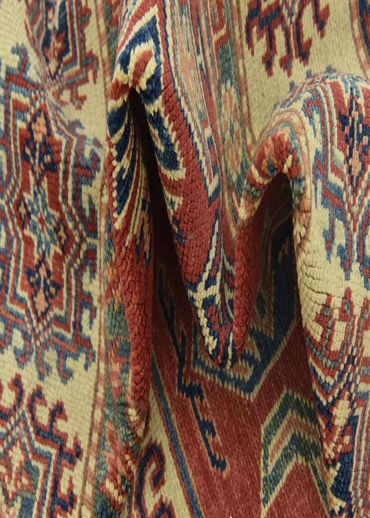 5' 9 x 8' 5 Hand Knotted Kazak Rug