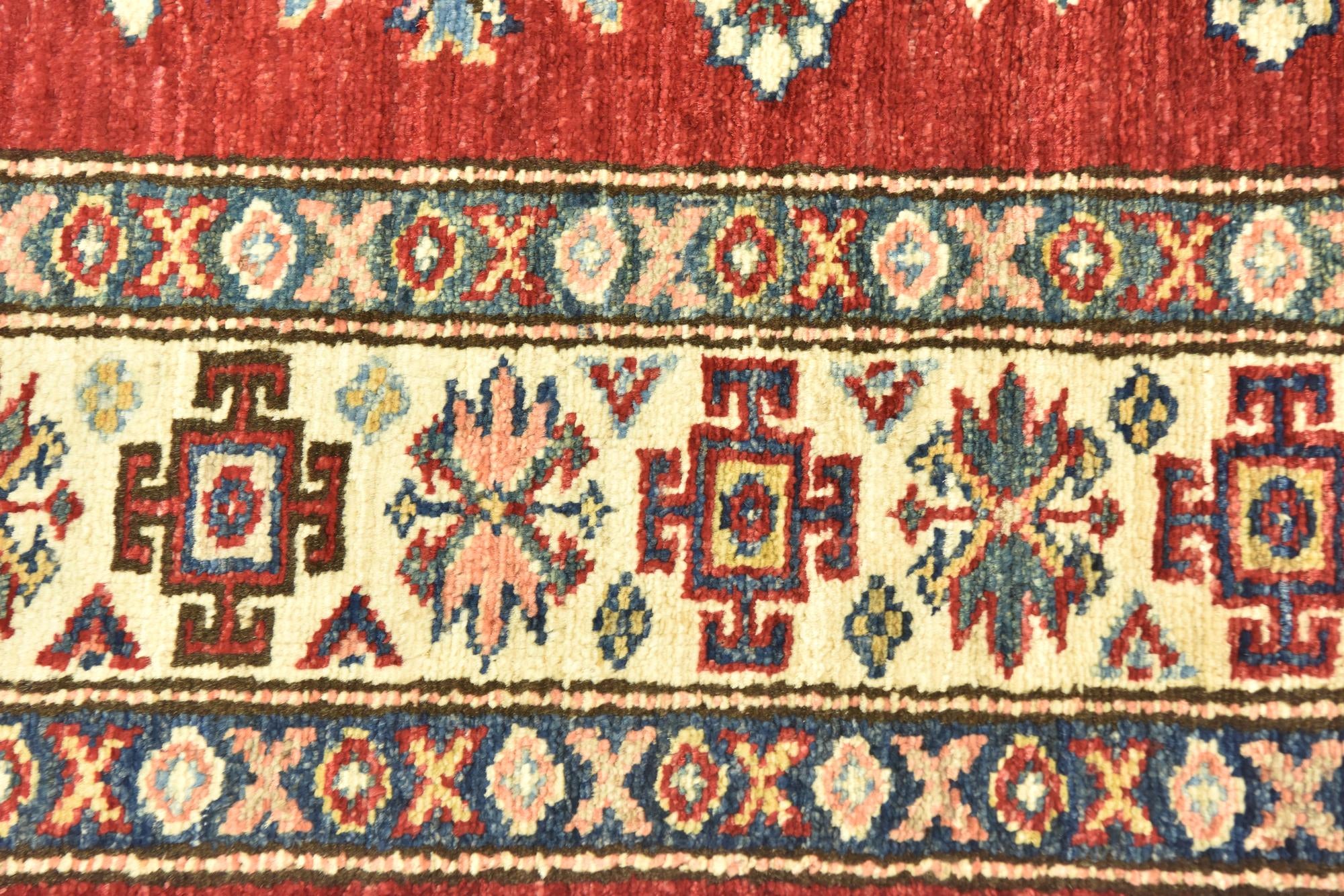 2' 10 x 3' 10 Hand Knotted Kazak Oriental Rug