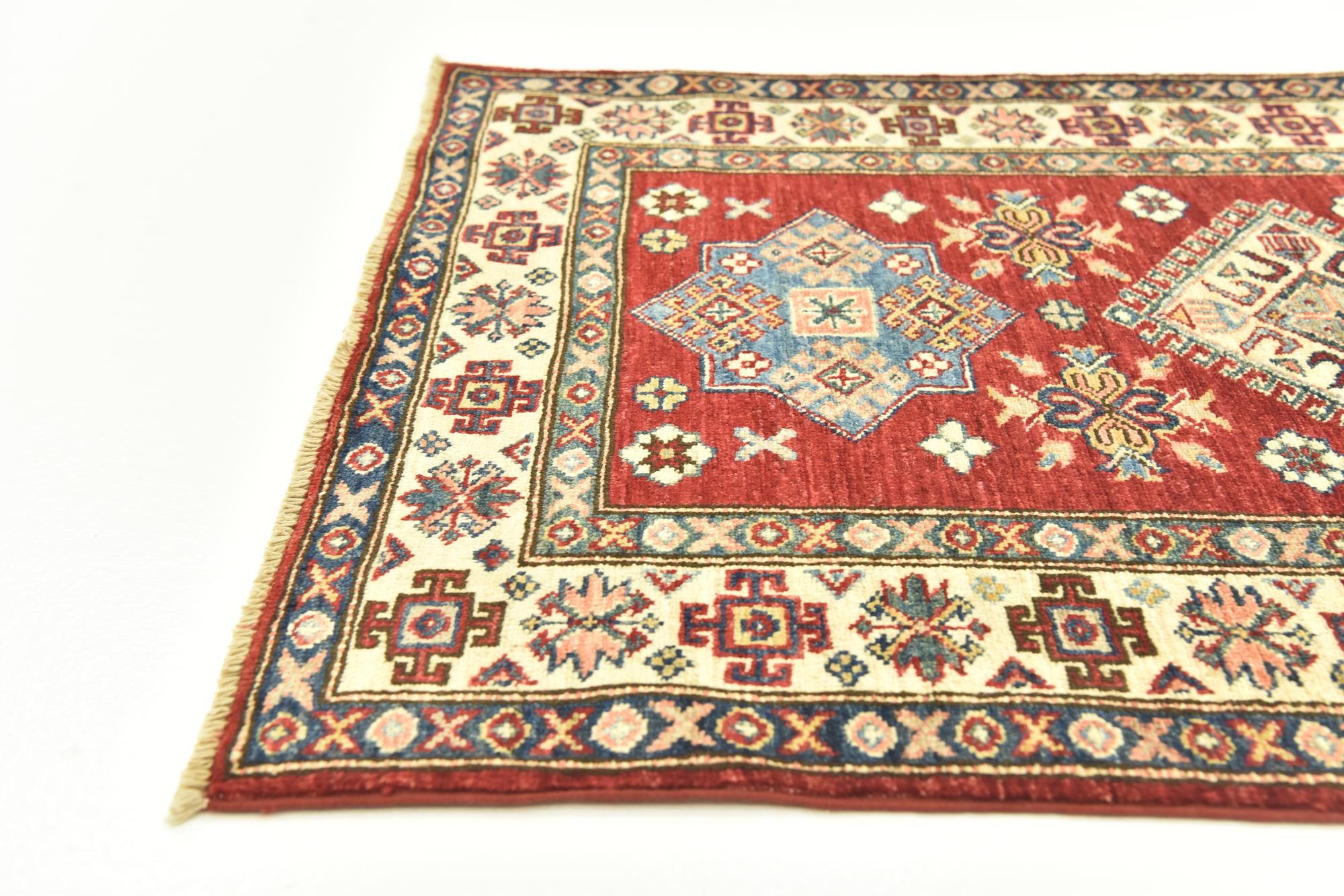 2' 10 x 3' 10 Hand Knotted Kazak Oriental Rug