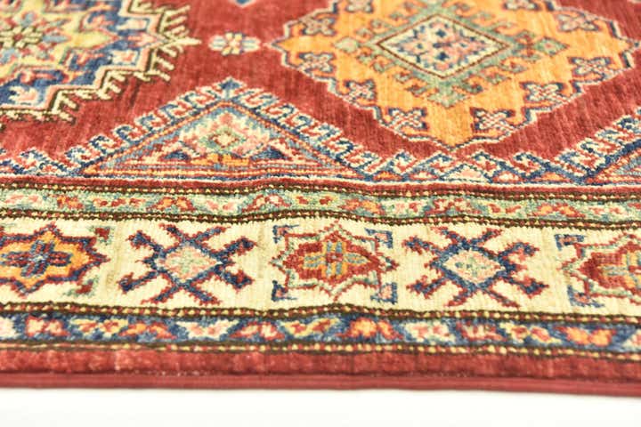 2' 7 x 4' 5 Hand Knotted Kazak Oriental Rug