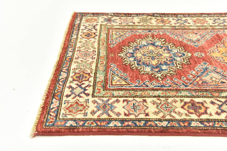 Detail image of 2' 7 x 4' 3 Hand Knotted Kazak Oriental Rug