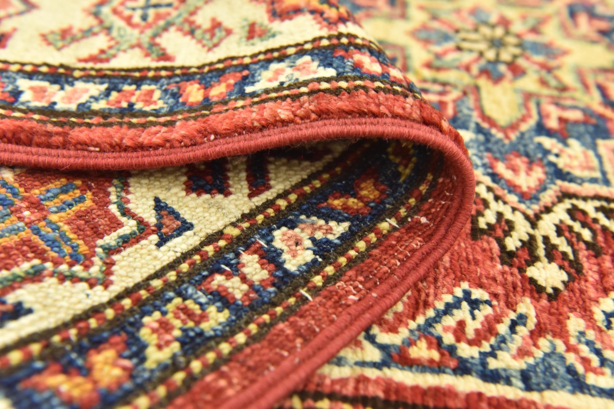 2' 7 x 4' 3 Hand Knotted Kazak Oriental Rug