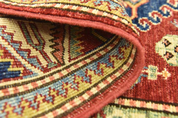 2' 9 x 4' 2 Hand Knotted Kazak Oriental Rug