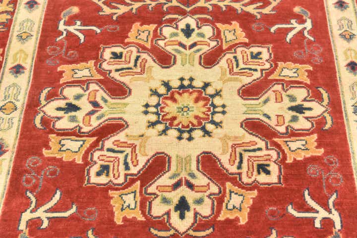 5' 8 x 7' 9 Hand Knotted Kazak Rug