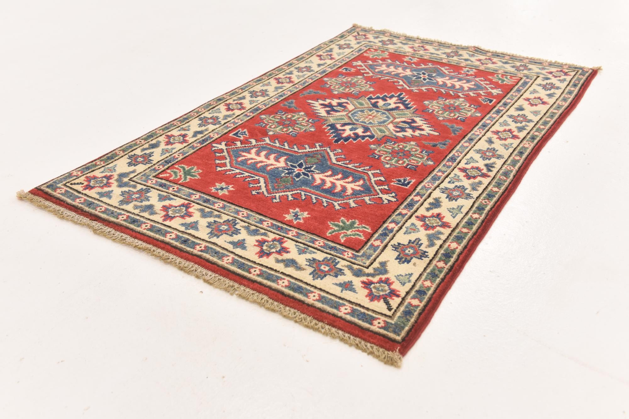 2' 6 x 4' Hand Knotted Kazak Rug