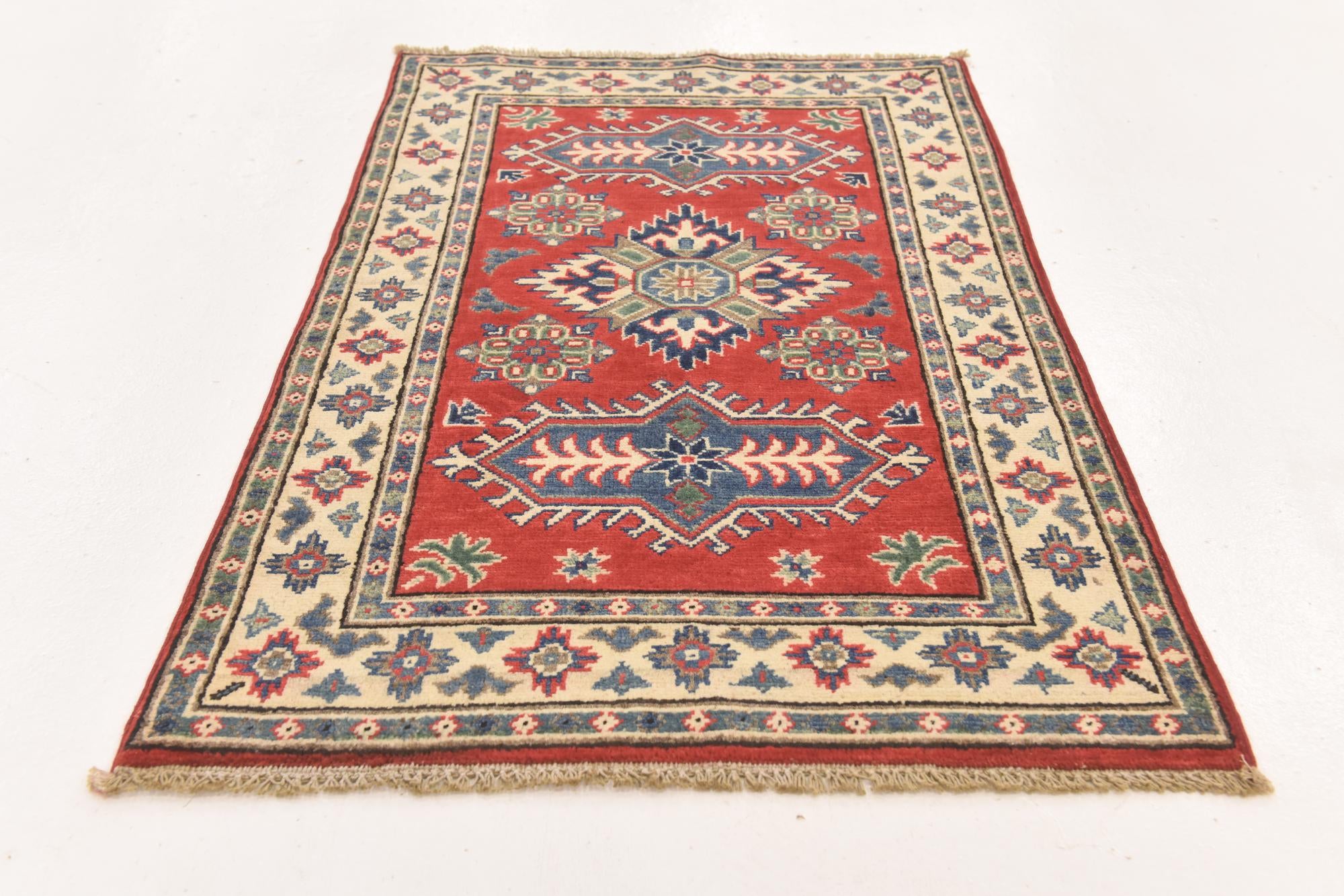 2' 6 x 4' Hand Knotted Kazak Rug