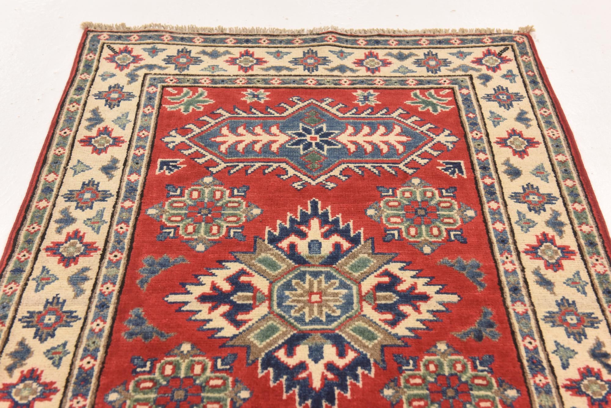 2' 6 x 4' Hand Knotted Kazak Rug
