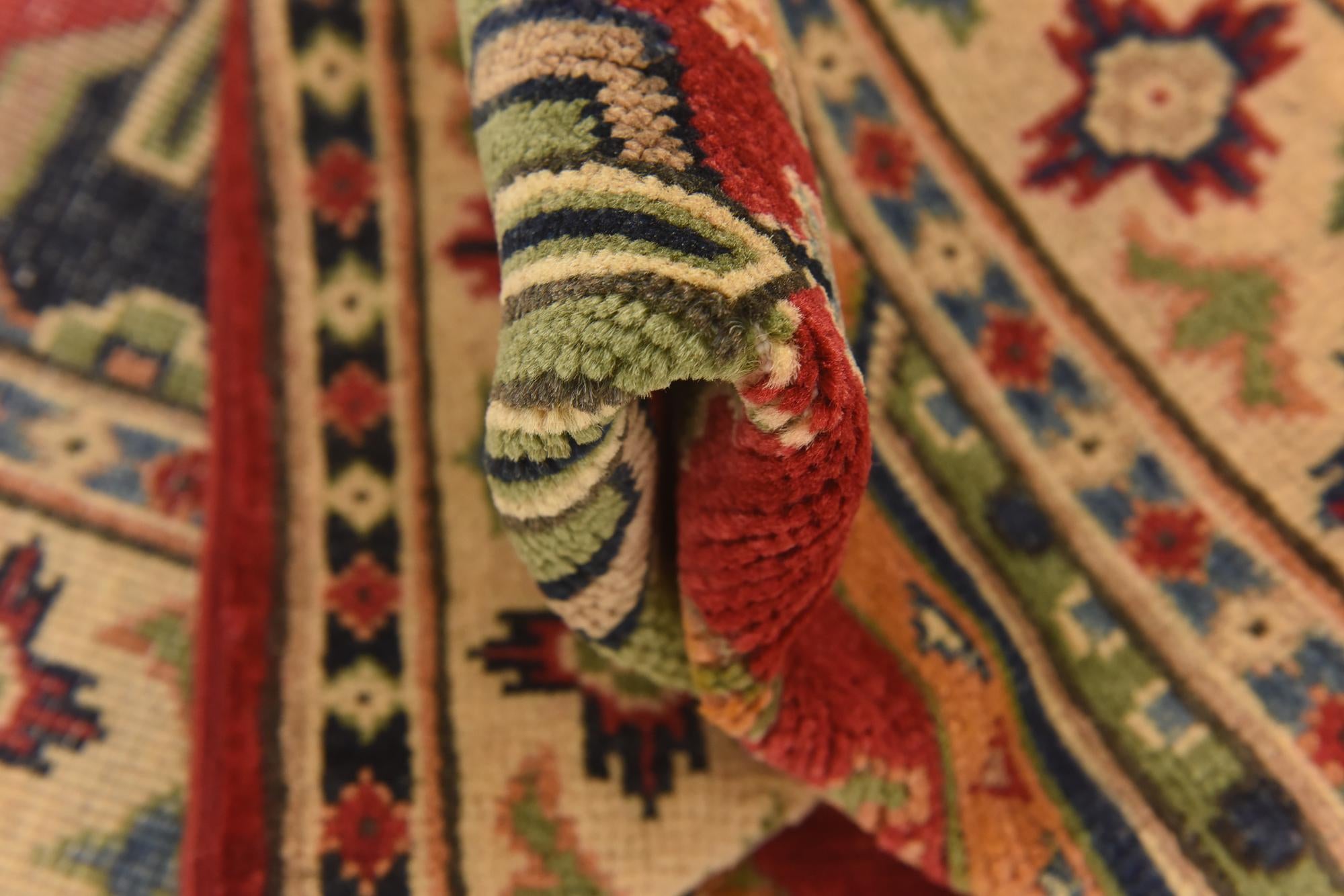 2' 8 x 4' 2 Hand Knotted Kazak Oriental Rug