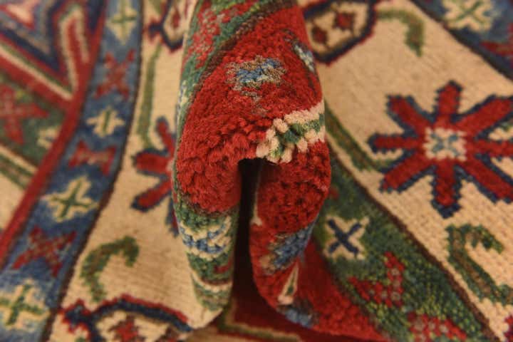 2' 8 x 4' 1 Hand Knotted Kazak Rug