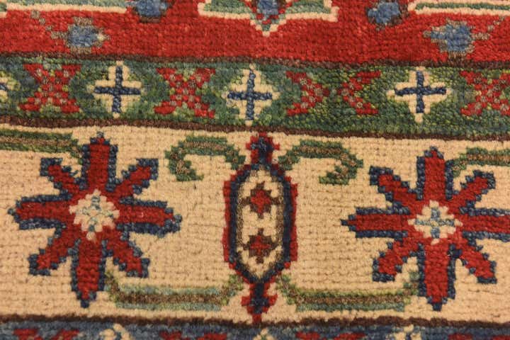 2' 8 x 4' 1 Hand Knotted Kazak Rug
