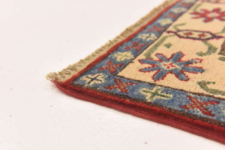 2' 8 x 4' 1 Hand Knotted Kazak Rug